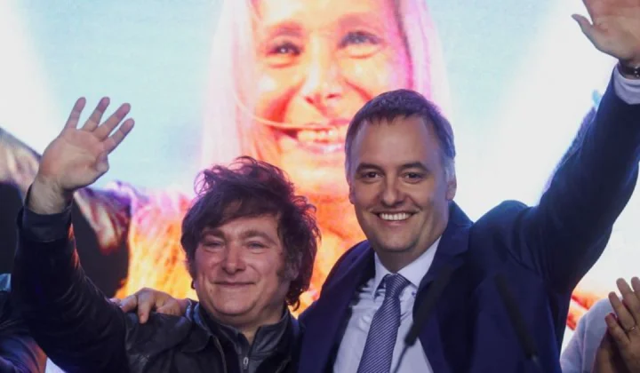 Milei ratifica a Manuel Adorni en su cargo en medio de la polémica por la declaración jurada