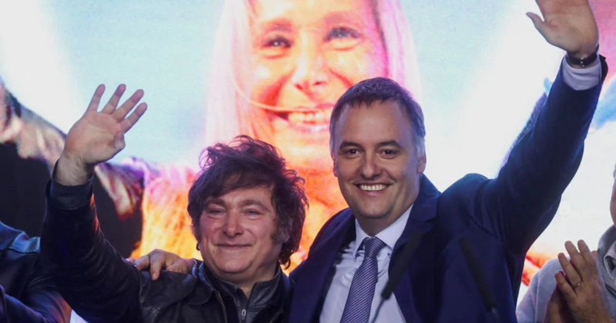 Milei ratifica a Manuel Adorni en su cargo en medio de la polémica por la declaración jurada