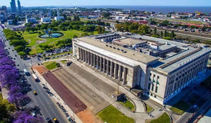 Universidades: El Debate entre el Kircherismo y la Gestión de Milei