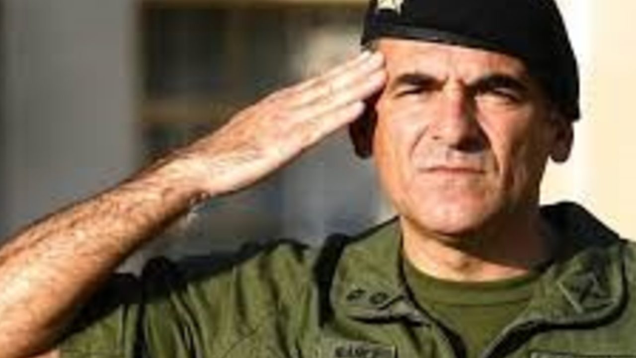 Apuran ascenso de jefe de Casa Militar en medio de polémica por compra de aviones