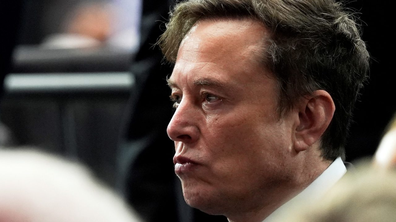 Elon Musk pierde demanda contra Sam Altman y OpenAI por prescripción