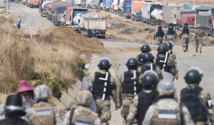 Crisis en Bolivia: Rodrigo Paz negocia para levantar los piquetes y aliviar el desabastecimiento