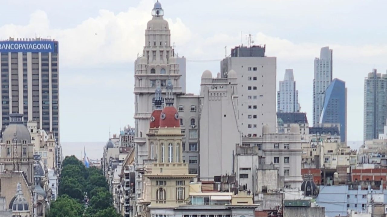 Las cúpulas porteñas: un tesoro arquitectónico que la rutina oculta