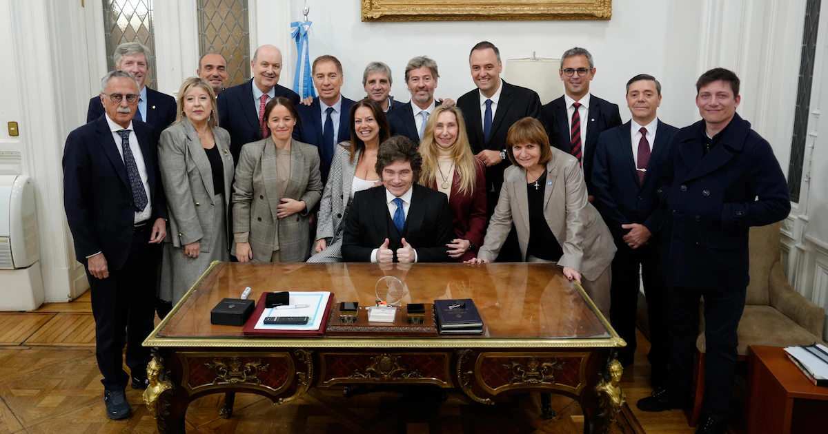Milei convoca al Gabinete en medio de tensiones internas por dichos de Bullrich y el caso Adorni