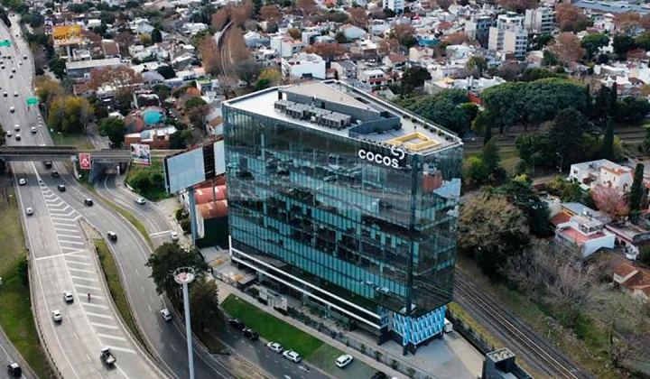 Cocos reporta ganancias de USD 70 millones y planea expansión regional con banco propio