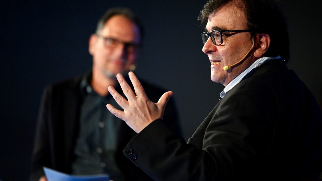 El País: Más que un diario, una escuela literaria según Javier Cercas