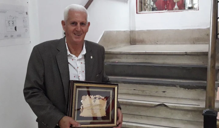 Juan Carlos Guzmán: De la gloria en el fútbol argentino a una vida dedicada a ayudar exjugadores en el Congreso