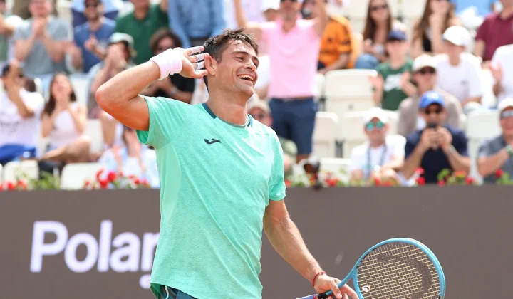 Mariano Navone sorprende en Roma al vencer al top 5 mundial Felix Auger-Aliassime