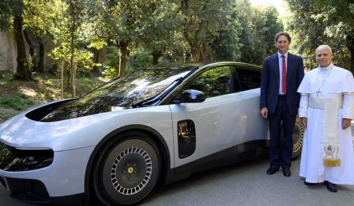 Ferrari Luce: El primer eléctrico de la marca genera polémica y desplome en bolsa