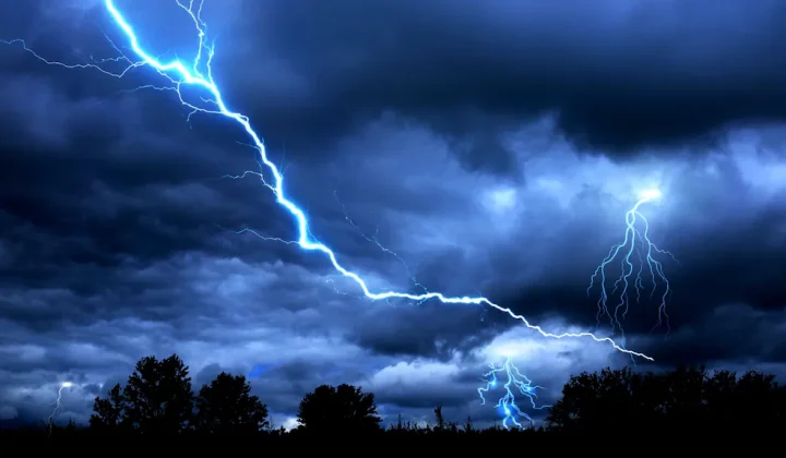 Alerta amarilla por tormentas fuertes en Buenos Aires: a qué hora se esperan, según el SMN