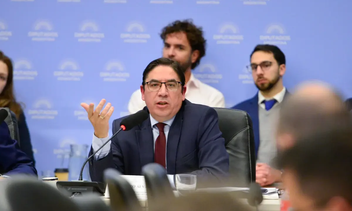 El Gobierno propone a la UBA transferir sus hospitales al Estado si no puede administrarlos
