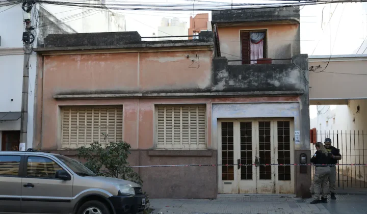 Allanan la casa del único detenido por la desaparición de Agostina Vega en Córdoba