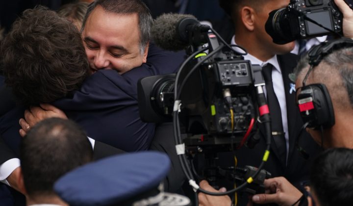Encuesta revela “datos durísimos” para Adorni y Milei tras el “Caso Adorni