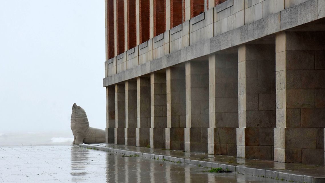 Pronóstico del tiempo en Mar del Plata: cielo nublado y ráfagas de viento para este jueves