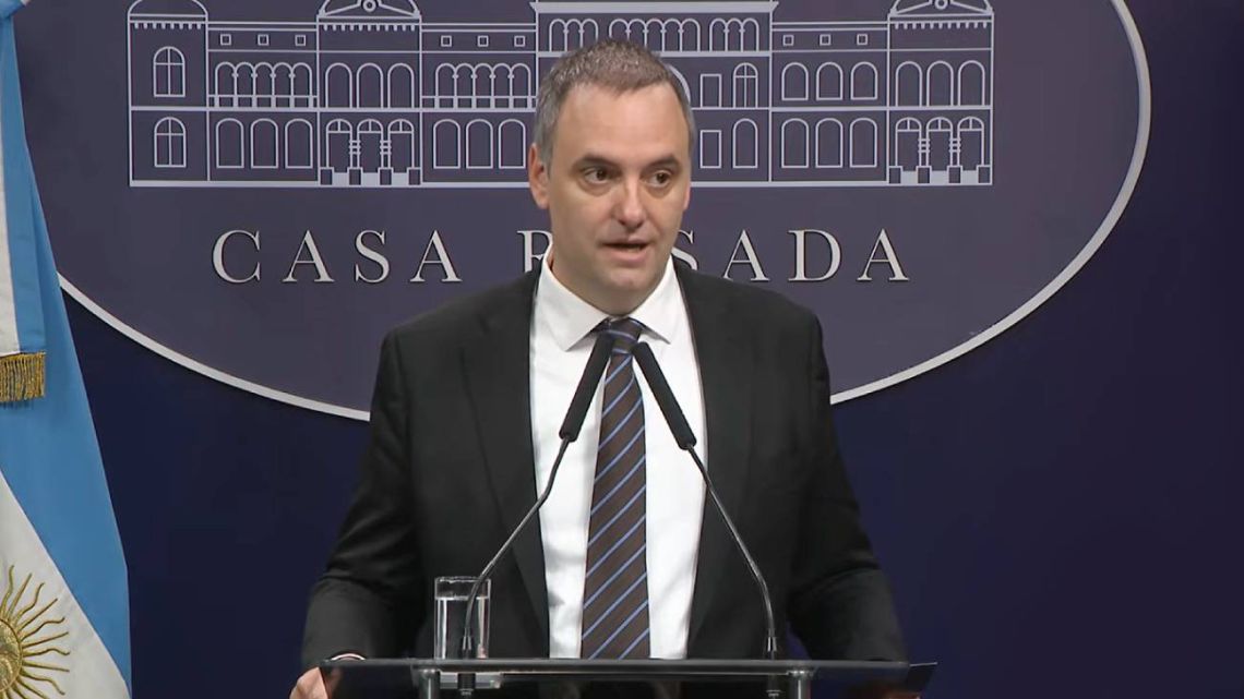 Periodista Judicial Anticipa Posibles Citaciones a Indagatoria para Manuel Adorni