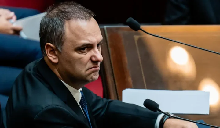 Tensión en el Gobierno por el caso Adorni: Milei defiende a su jefe de Gabinete tras el reclamo de Bullrich