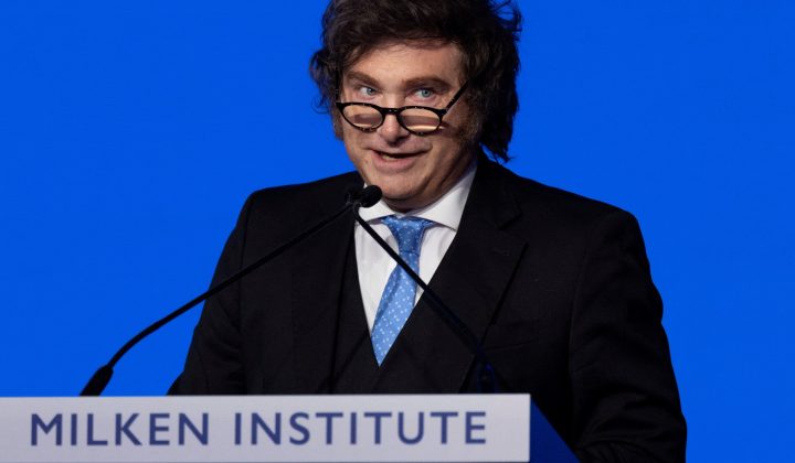 Encuesta revela baja intención de voto para la reelección de Milei en 2027
