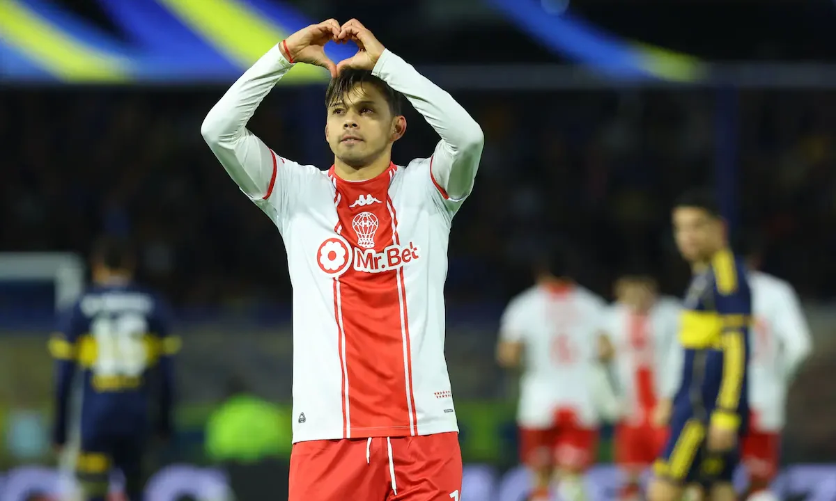 La noche de los hermanos Romero: Óscar castigó a Boca y Ángel descontó en un partido frenético