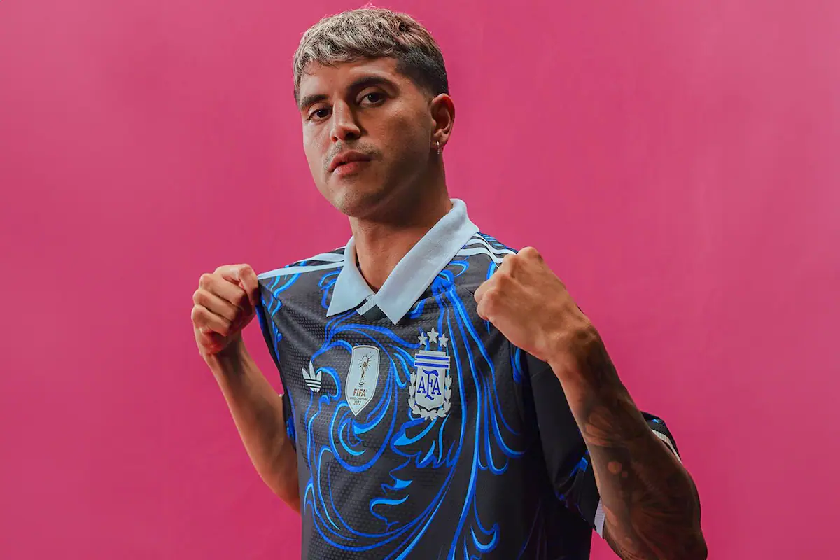 Exequiel Palacios con la camiseta de la Selección Argentina en un entrenamiento.