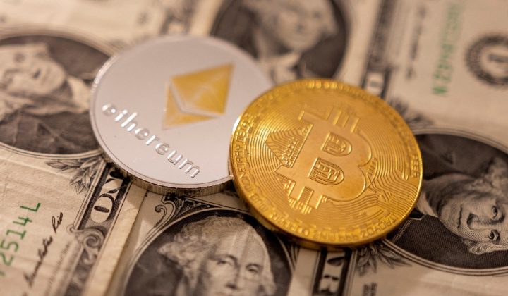 Bitcoin hoy: cotización del BTC a $107 millones y leve baja en el mercado cripto