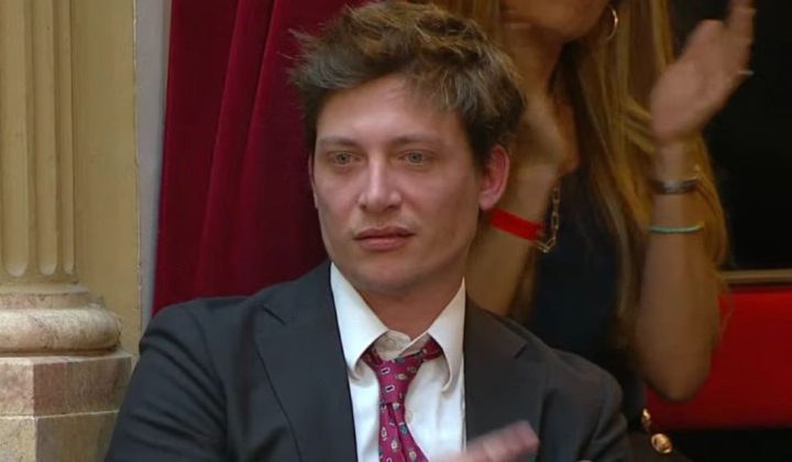 Vínculos entre empresarios y el Gobierno: “Ser amigo de Santiago Caputo pesa en la mesa de negocios