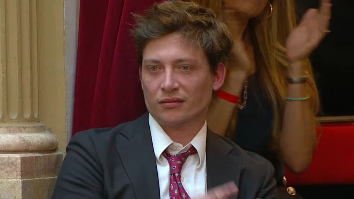 Vínculos entre empresarios y el Gobierno: “Ser amigo de Santiago Caputo pesa en la mesa de negocios
