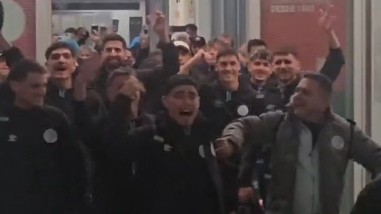 Belgrano, recibido como héroe en Córdoba tras clasificar a la final en La Paternal