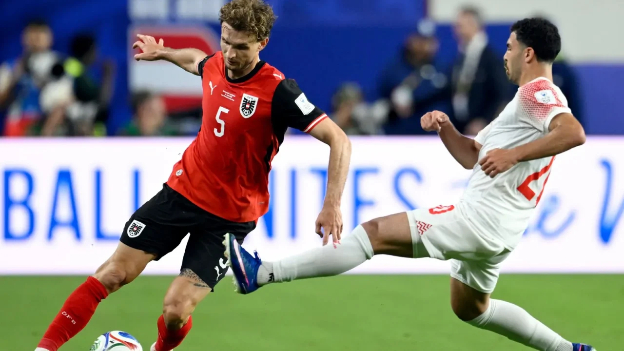 Alerta en Austria: Stefan Posch, en duda para el partido contra Argentina por una posible fractura de mandíbula