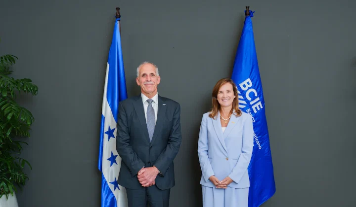 El Banco Centroamericano de Integración Económica (BCIE) y el gobierno de Honduras han reafirmado su compromiso de fortalecer la alianza que