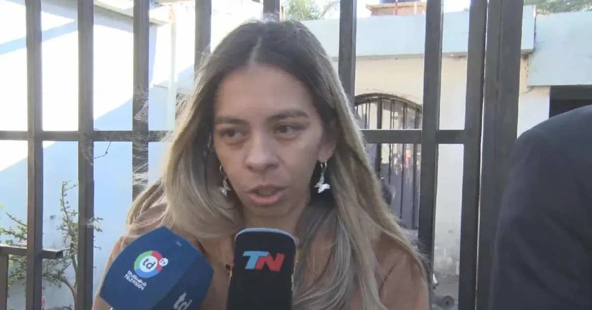 Madre de Agostina Vega sigue internada en estado delicado