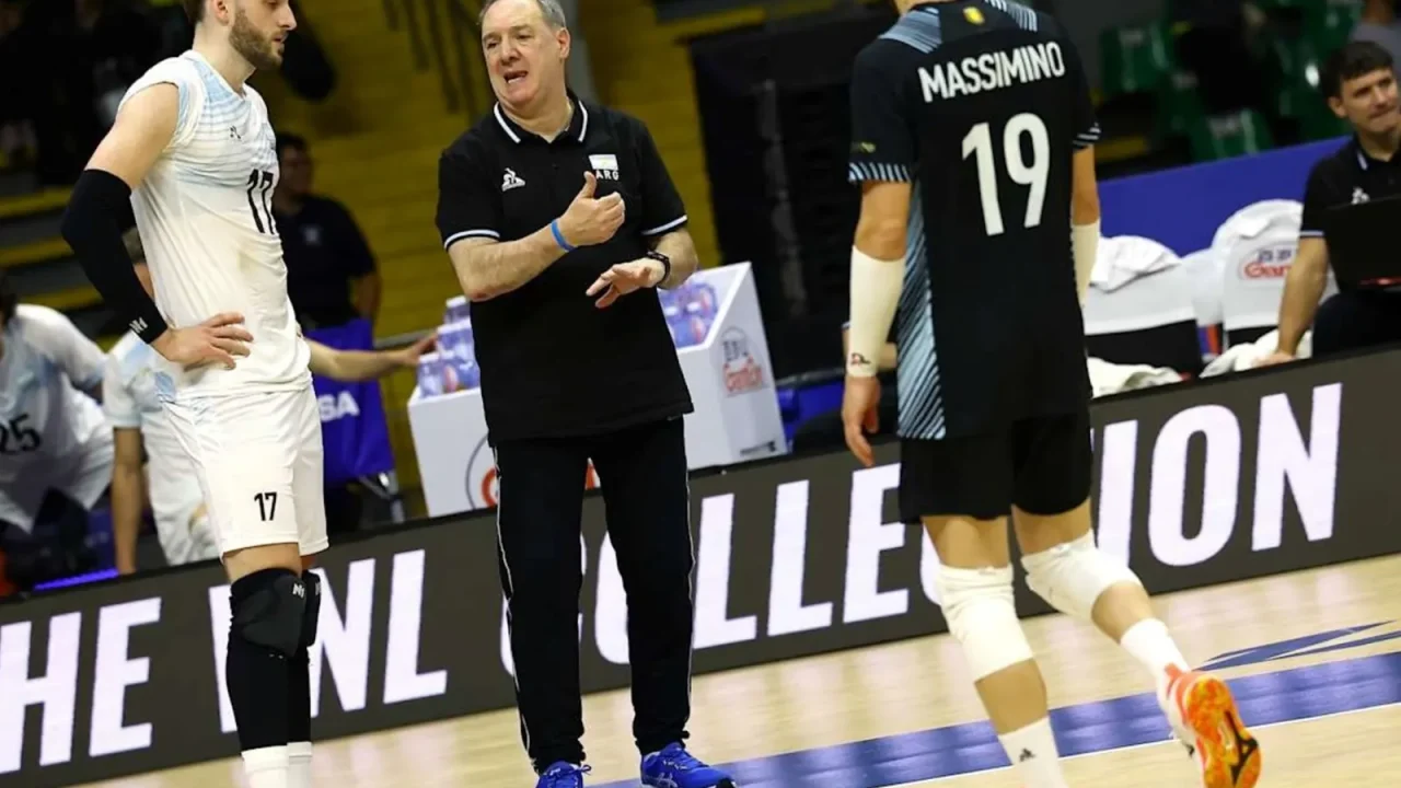 Horacio Dileo asume como nuevo DT de la Selección Argentina de Vóley: “En el vestuario queda el yo; a la cancha tiene que salir el n