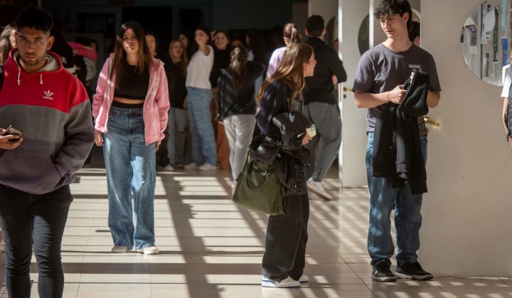 Universidades Argentinas Caen en Ranking Global de Investigación por Desfinanciamiento