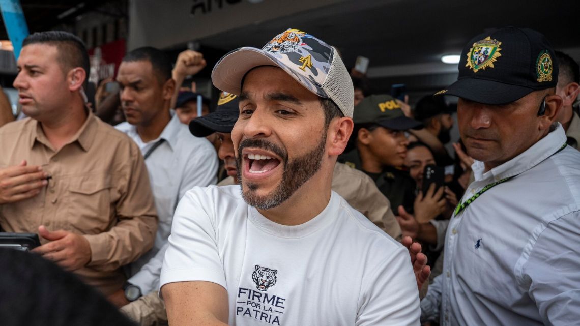 Abelardo de la Espriella, el “outsider” que busca la presidencia en Colombia con un discurso de “mano de hierro
