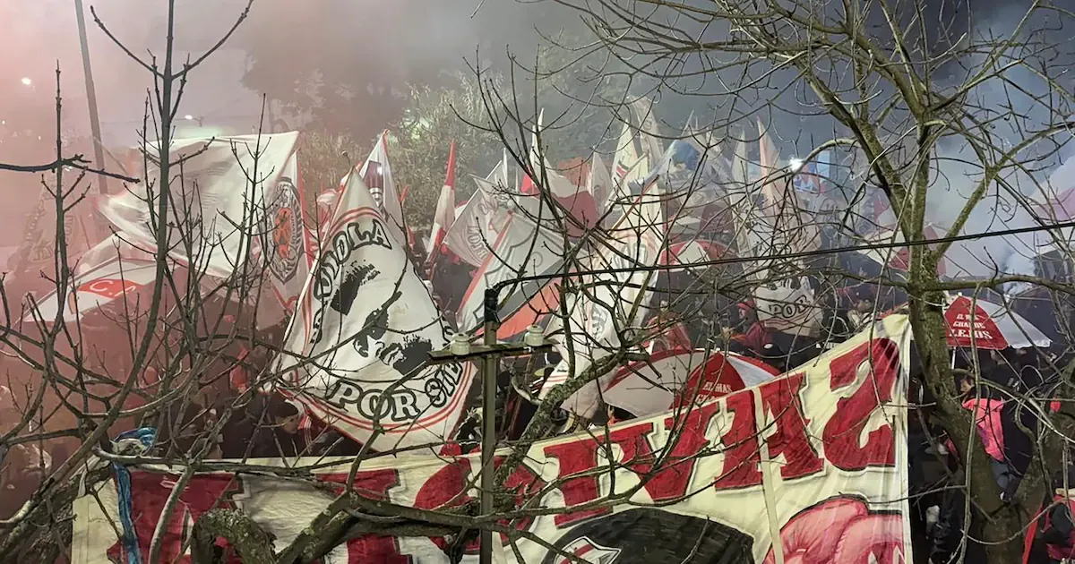 En un operativo de fuerza que movilizó a más de 800 integrantes, facciones de la barra brava de River Plate, conocidas como “Los Borrachos d