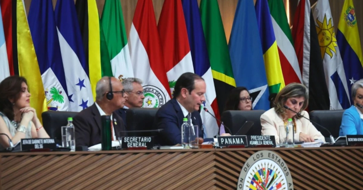Panamá y Serbia fortalecen lazos diplomáticos con supresión de visas y cooperación académica
