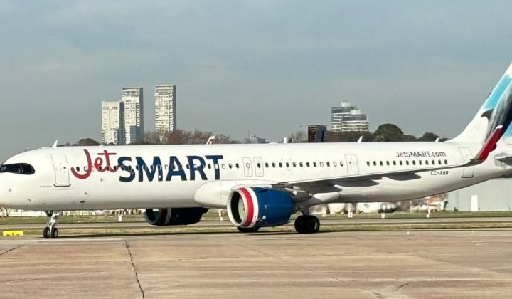 Pasajera mordió a policía tras negarse a pagar exceso de equipaje y colarse en un avión en Aeroparque