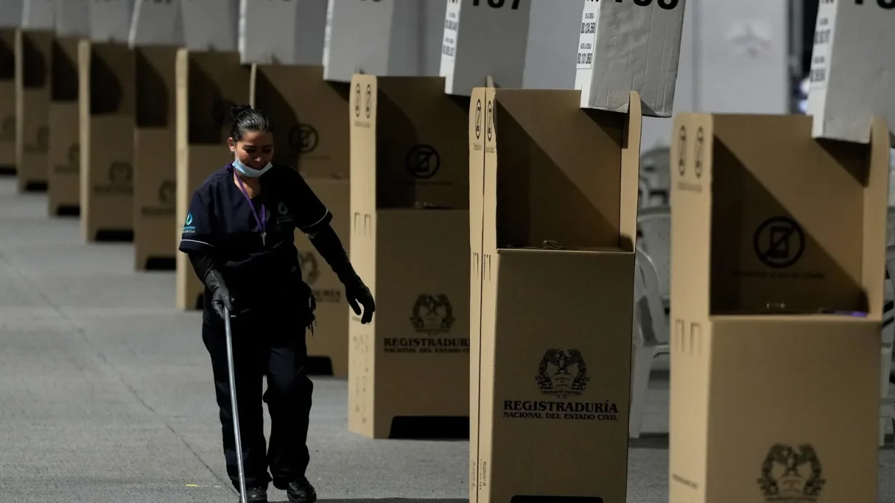 El gobierno de Gustavo Petro llega a su fin en Colombia, dejando tras de sí un escenario económico desafiante para quien resulte electo este