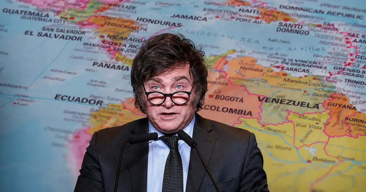 La gestión del presidente argentino, Javier Milei, ha mostrado una leve recuperación en su imagen positiva a nivel regional durante junio de