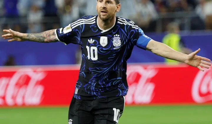 Lionel Messi ha establecido un nuevo hito en su ya legendaria carrera: siete partidos consecutivos anotando en Copas del Mundo. Esta impresi