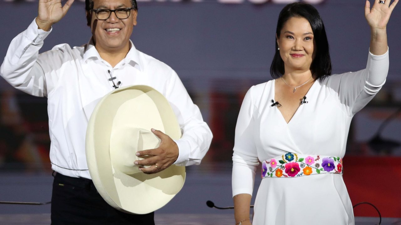 Perú se prepara para un balotaje decisivo con opciones limitadas