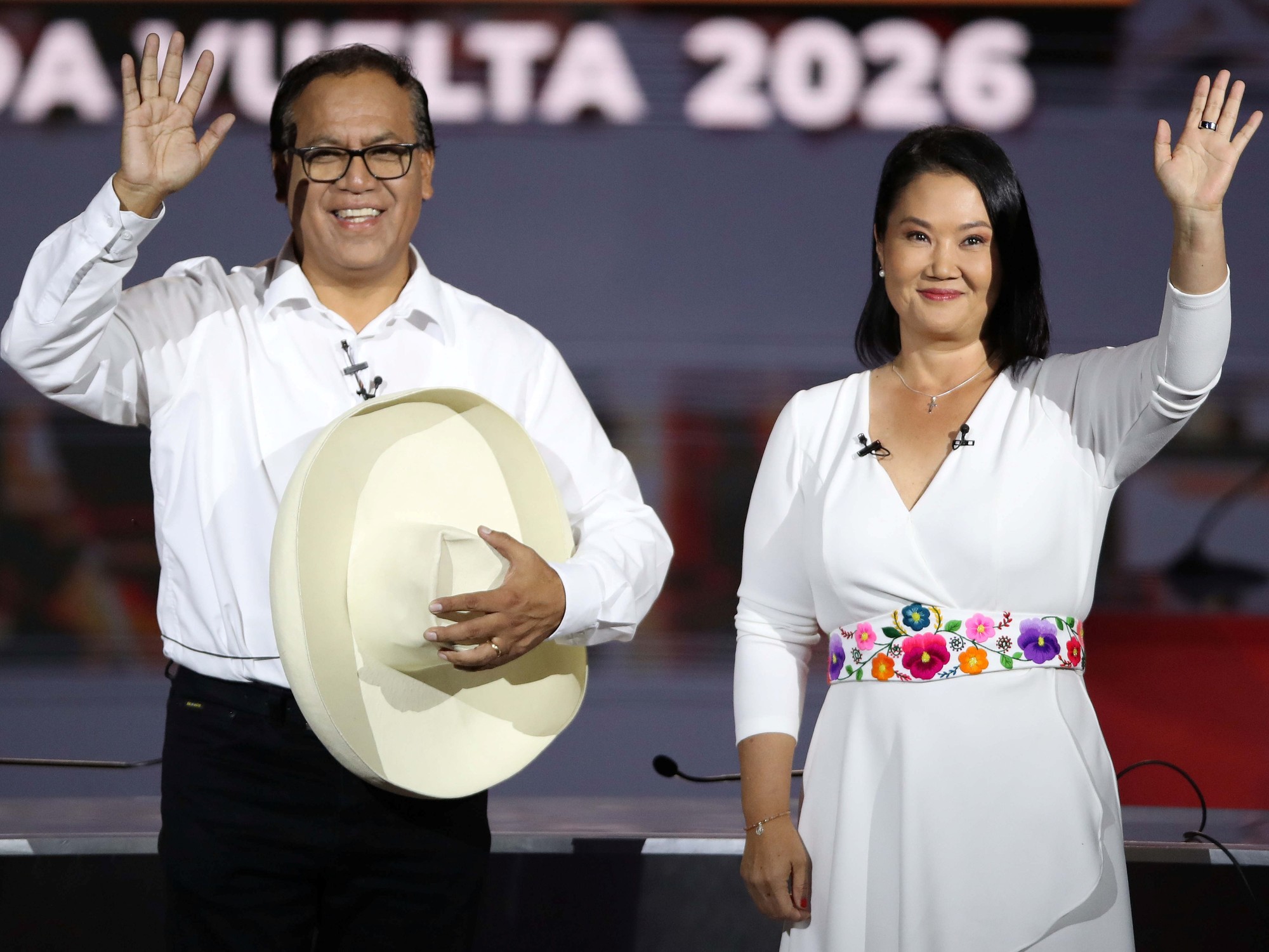 Candidatos presidenciales de Perú en un debate televisivo.