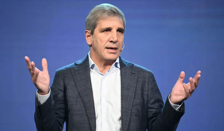 El Gobierno argentino ha dado un paso formal para fortalecer sus arcas fiscales al autorizar la negociación de préstamos con entidades finan