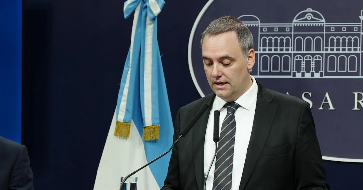 Adorni y el Congreso: el Gobierno busca reorientar la agenda en medio del desgaste por la declaración jurada