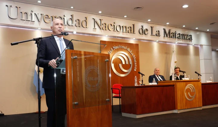Lorenzetti advierte sobre la deshumanización tecnológica y la crisis institucional en Argentina