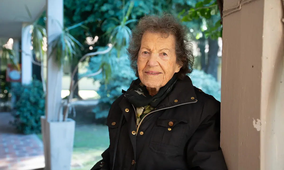 La vida de Ruth Jäckel Marshall es un testimonio de resiliencia y adaptación. Nacida en Viena en 1931, su infancia se vio abruptamente trunc