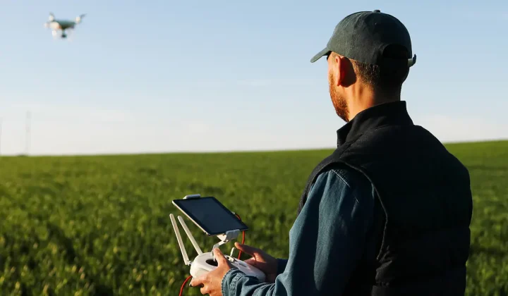 El sector agropecuario argentino está experimentando una metamorfosis silenciosa pero profunda, impulsada por la adopción masiva de tecnolog