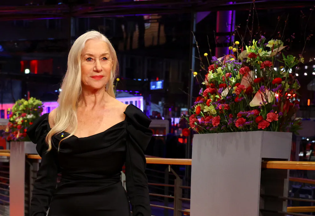 La aclamada actriz británica Helen Mirren, a sus 80 años, ha compartido su perspectiva sobre el ejercicio físico, la cual se aleja de las co