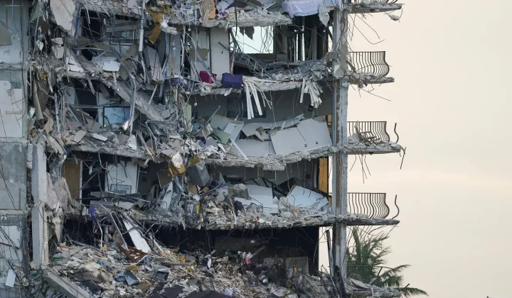 Informe final en Miami: Colapso de edificio residencial se inició semanas antes y fallas de diseño fueron clave