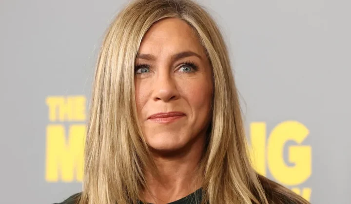 La estrella de Hollywood, Jennifer Aniston, conocida por su papel en “Friends” y numerosos éxitos cinematográficos, ha compartido detalles s