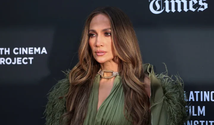 Jennifer Lopez revela su secreto para mantener la vitalidad: el ejercicio que “mantiene al cuerpo en alerta